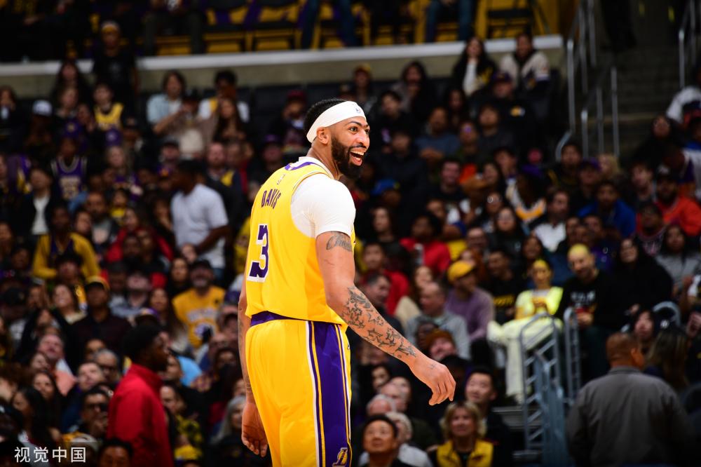 上崭露头角 上崭露头角